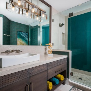 16298 Captiva Dr Captiva FL large 013 007 Guest Bath 3 731x1000 72dpi