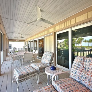 Lanai Seating
